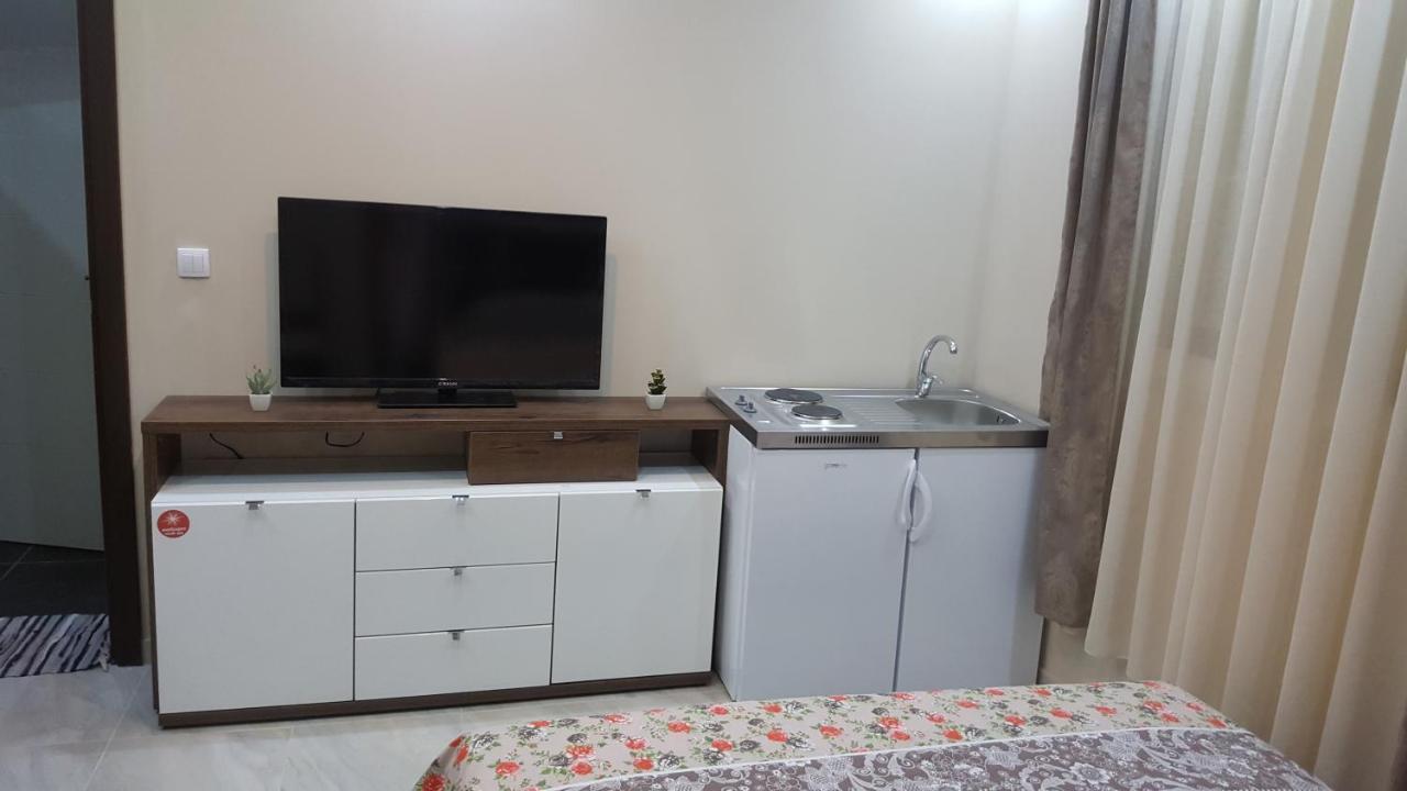 Studio Apartman - Centar Tivat Zewnętrze zdjęcie
